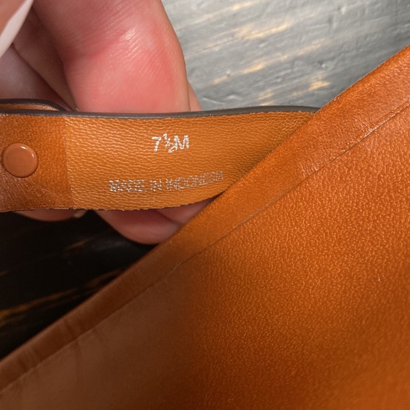 Tory Burch Gold Metal Logo & Studded Miller Cloud Sandals - Picture 11 of 16